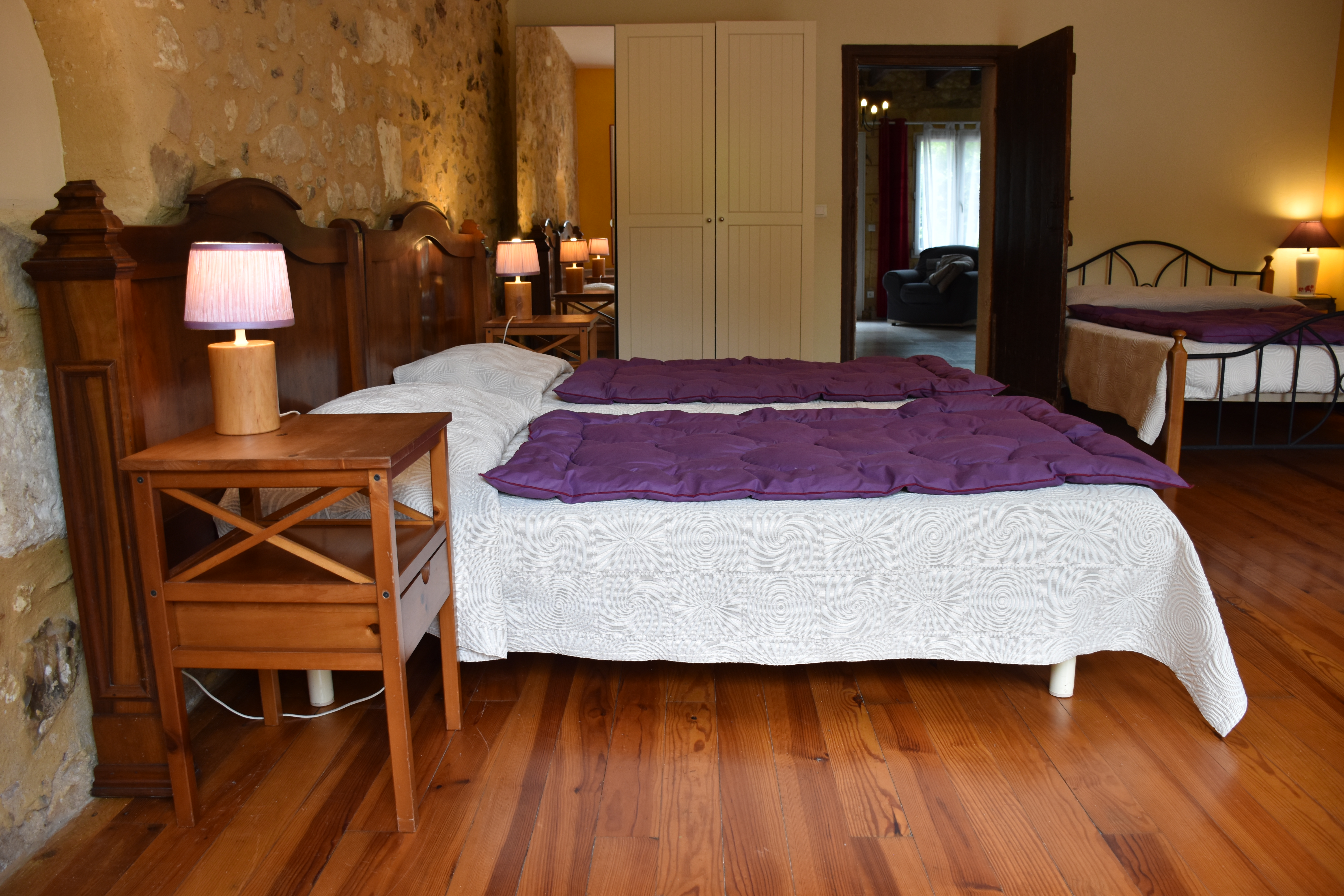 triple bedroom 5 guests holiday rental - chambre triple gite 5 personnes