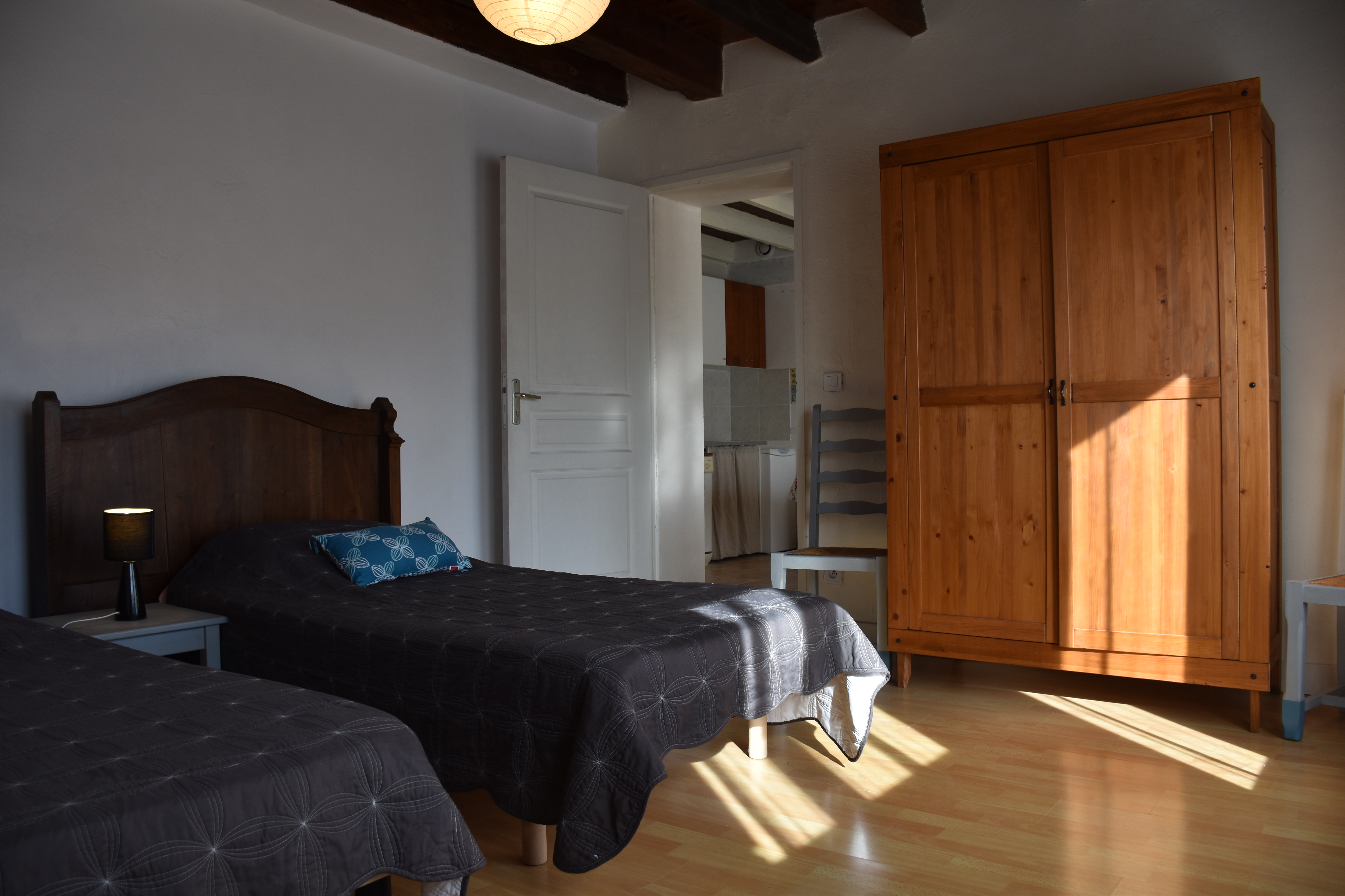 chambre avec 2 lits simples - gite 4 personnes - Bbergerac Dordogne -