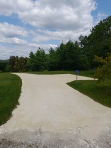 espace-stationnement-domaine-bellevue-cottage-bergerac-dordogne parking gratuit du domaine de Bellevue Cottage, Bergerac, Dordogne