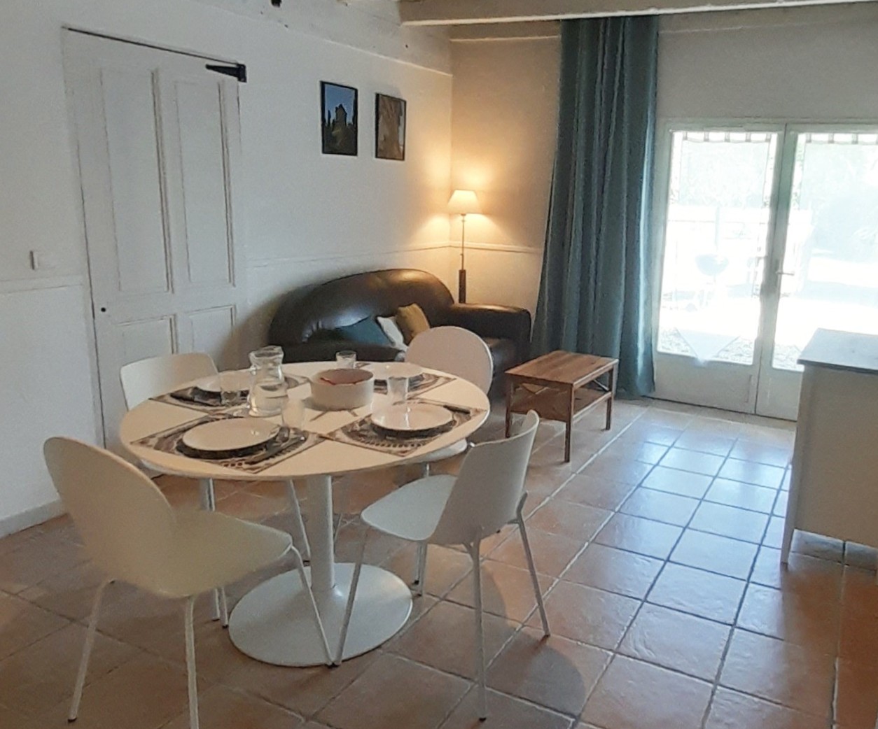 Salon gite 4 personnes proche Bergerac - Domaine Bellevue Cottage en Périgord