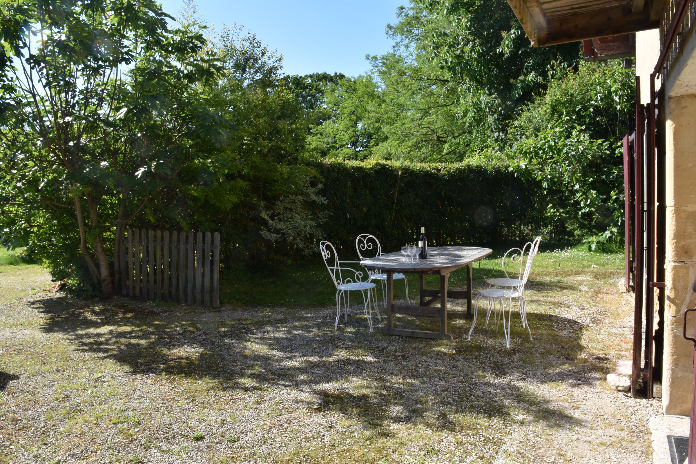 Terrasse, gite 4 personnes, bergerac, domaine de bellevue cottage en Périgord